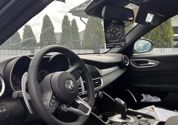 Alfa Romeo Giulia cena 59900 przebieg: 10, rok produkcji 2023 z Wrocław małe 497